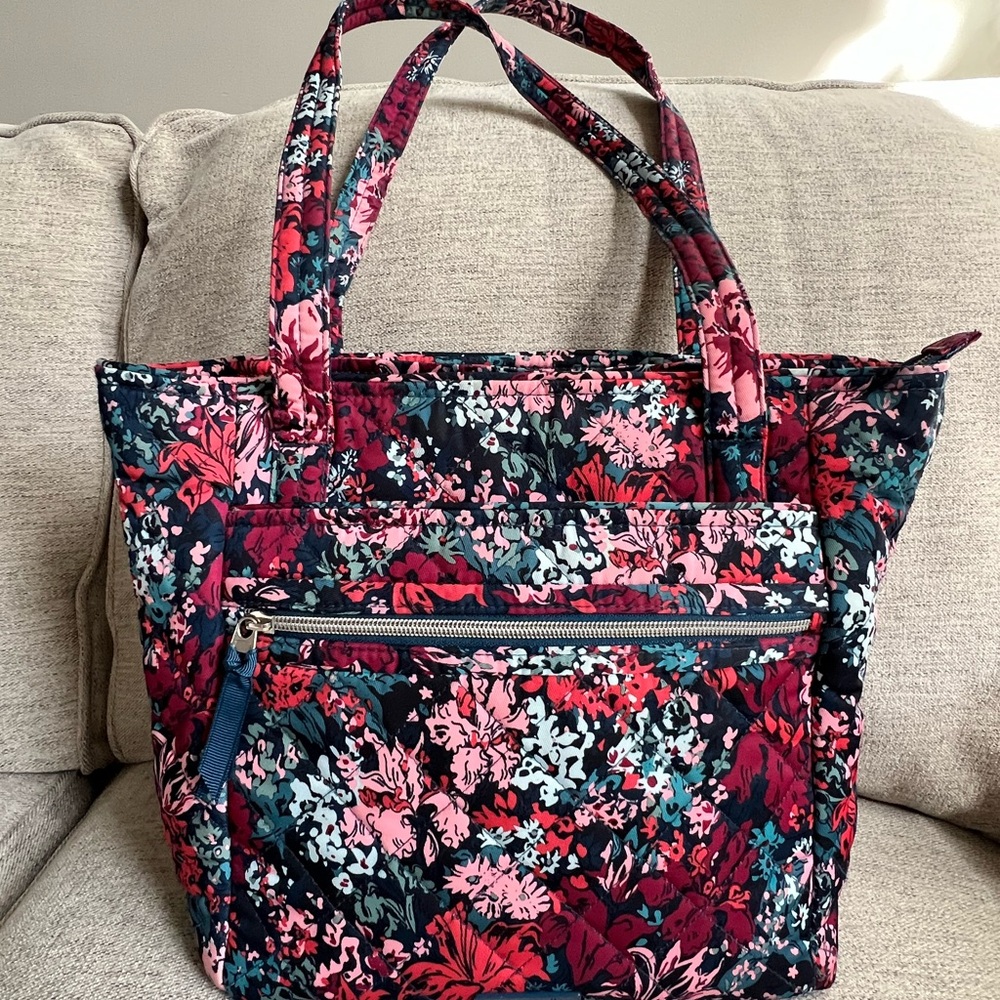 Vera Bradley Small Vera Tote Bag in Cabbage Rose Performance Twill